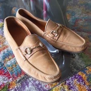 Vintage Gucci horsebit tan suade leather loafers
